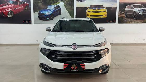 FIAT TORO 2.4 16V MULTIAIR FLEX VOLCANO AT9 FIAT TORO 2.4 16V MULTIAIR FLEX VOLCANO AT9
